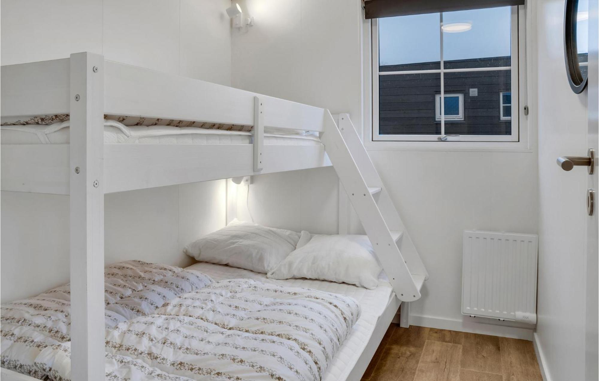 Bøtø By Amazing Apartment In Vaeggerlose With Kitchenette מראה חיצוני תמונה