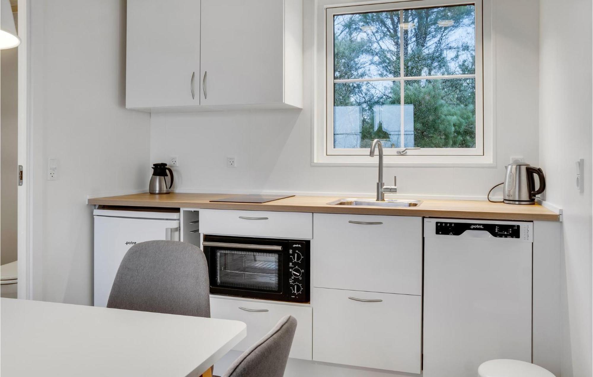 Bøtø By Amazing Apartment In Vaeggerlose With Kitchenette מראה חיצוני תמונה